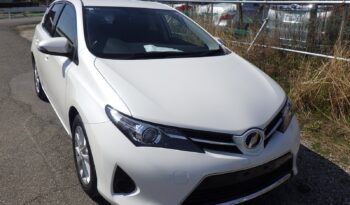 Toyota Auris full