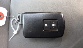 Toyota Auris full