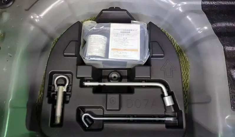 Mazda Demio full