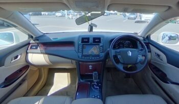 Toyota Crown full