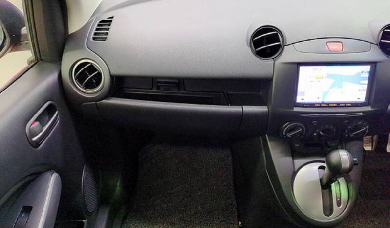 Mazda Demio full