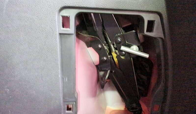 Mazda Demio full