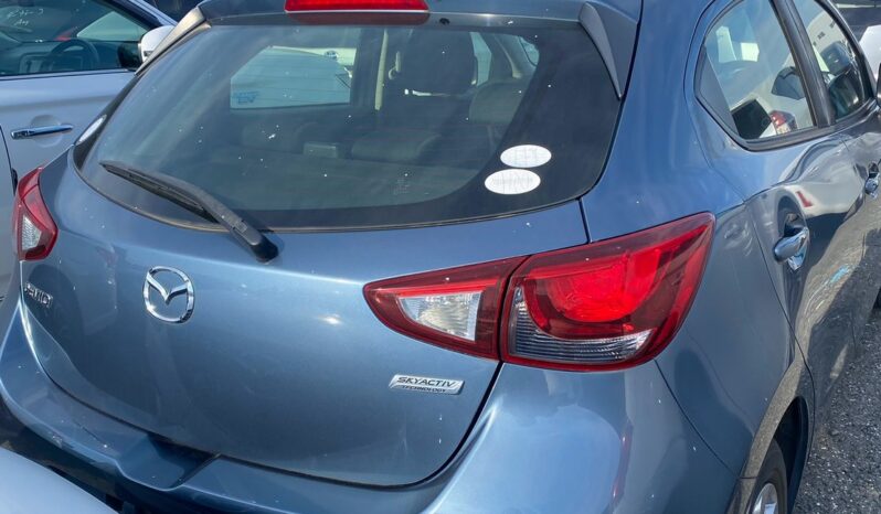 Mazda Demio full