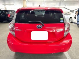 Toyota Aqua HYBRID