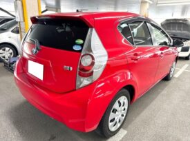 Toyota Aqua HYBRID