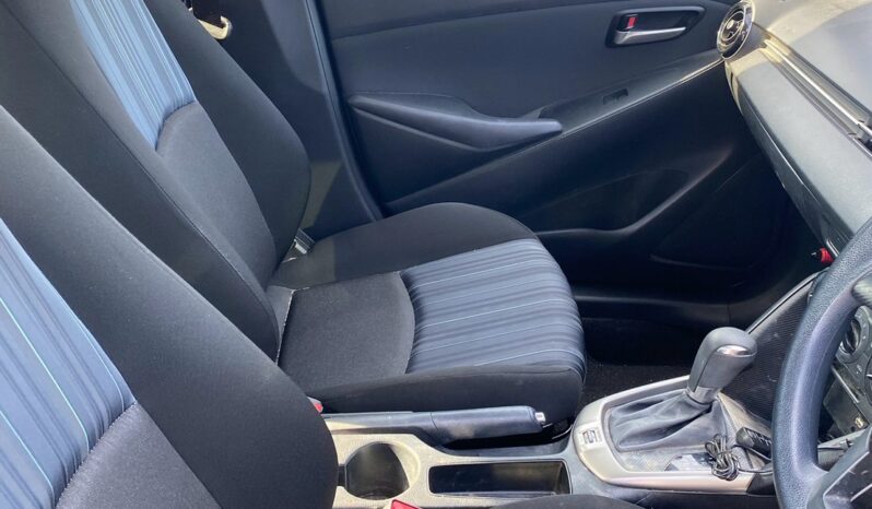 Mazda Demio full