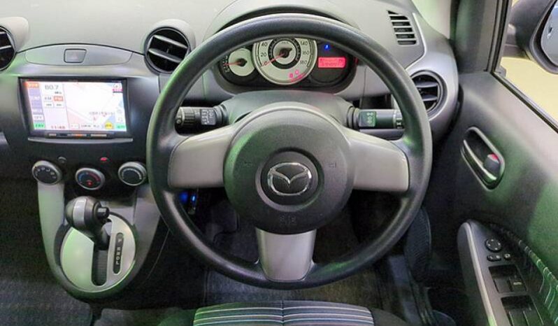 Mazda Demio full