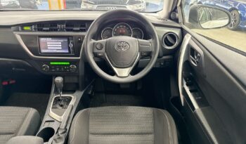 Toyota Auris IN STOCK full