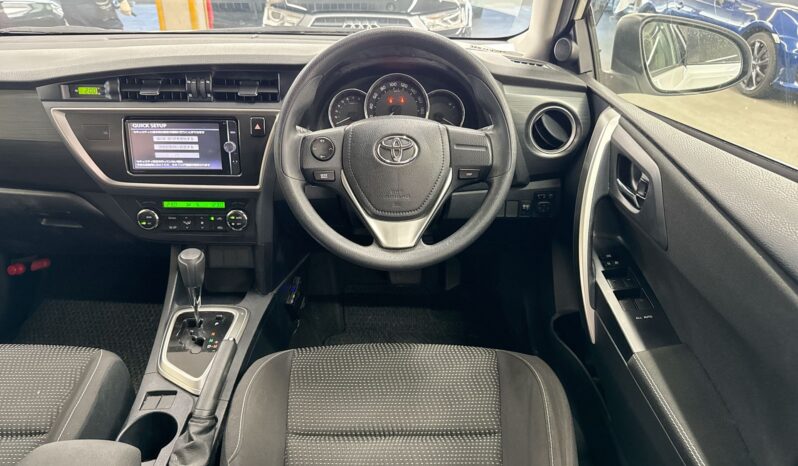 Toyota Auris IN STOCK full