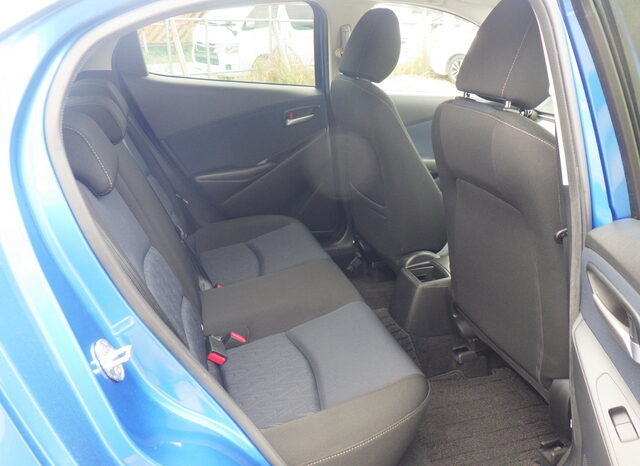 Mazda Demio full