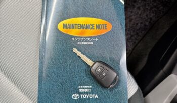 Toyota Aqua HYBRID full