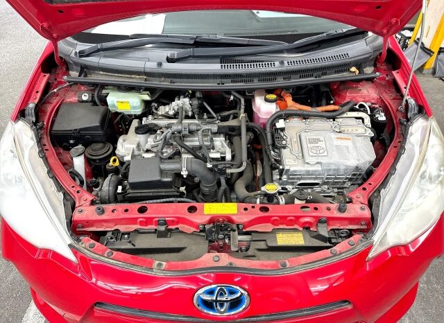 Toyota Aqua HYBRID full