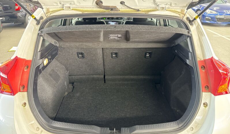 Toyota Auris IN STOCK full