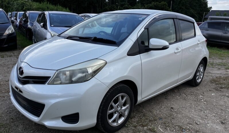 Toyota Vitz full