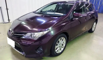 Toyota Auris full