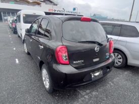 Nissan March Bolero