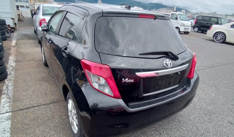 Toyota Vitz full