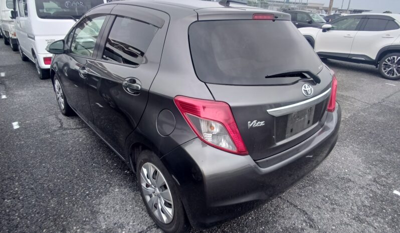 Toyota Vitz full