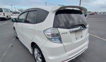 Honda Fit Hybrid full