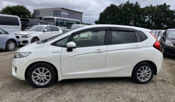 Honda Fit Hybrid full