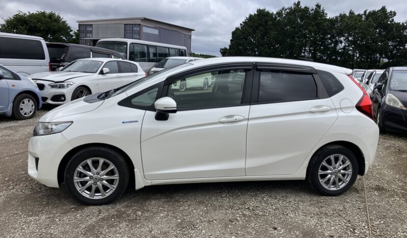 Honda Fit Hybrid full