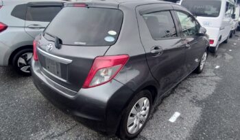 Toyota Vitz full