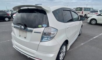 Honda Fit Hybrid full