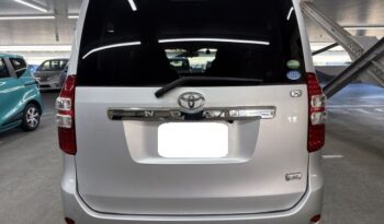 Toyota Noah full