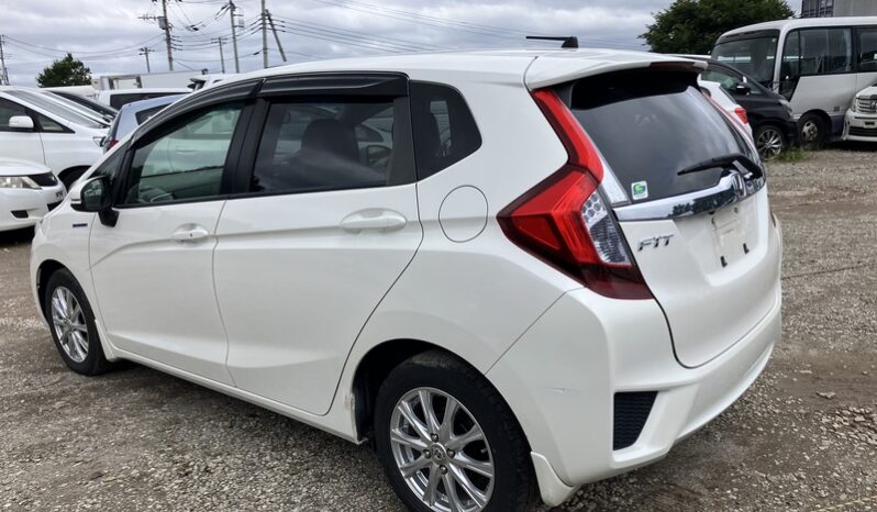 Honda Fit Hybrid full
