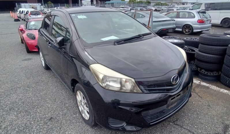 Toyota Vitz full