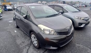 Toyota Vitz full