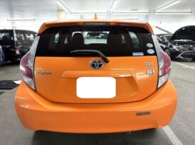 Toyota Aqua HYBRID