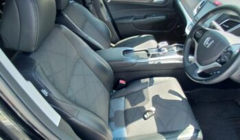 Honda Jade Hybrid full