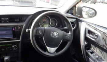 Toyota Auris full