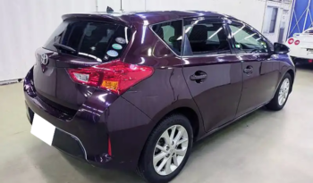 Toyota Auris full