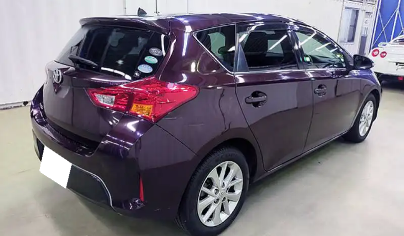Toyota Auris full