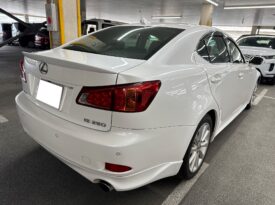 Lexus Is250