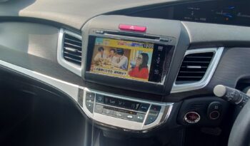 Honda Jade Hybrid full