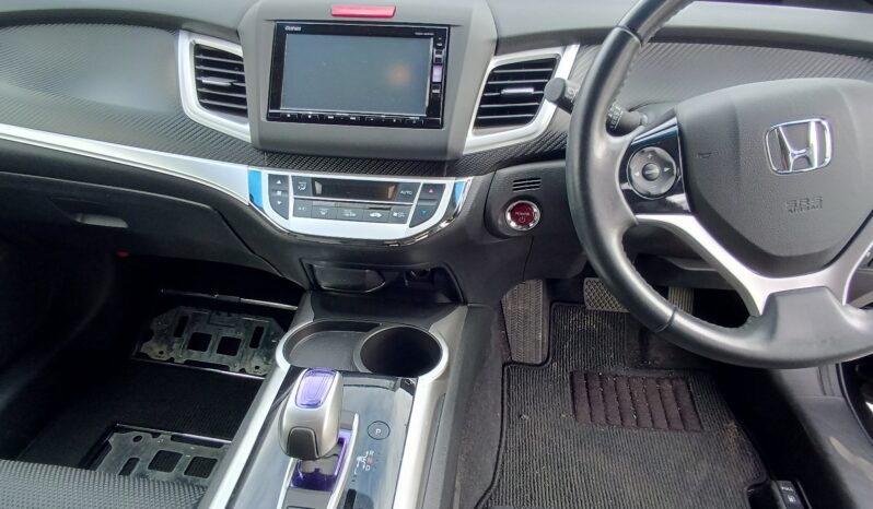 Honda Jade Hybrid full