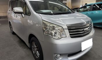 Toyota Noah full