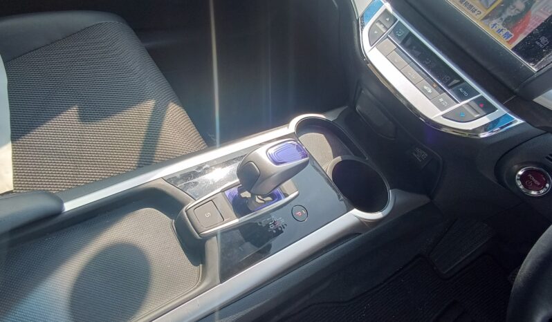 Honda Jade Hybrid full