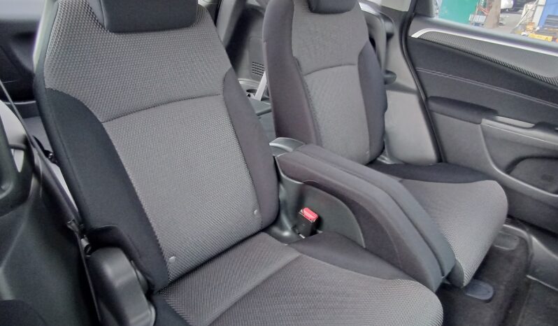 Honda Jade Hybrid full