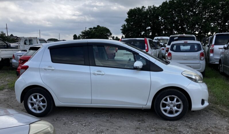Toyota Vitz full