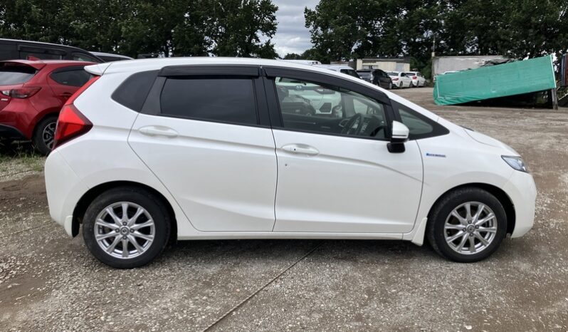Honda Fit Hybrid full