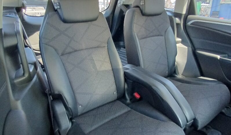 Honda Jade Hybrid full