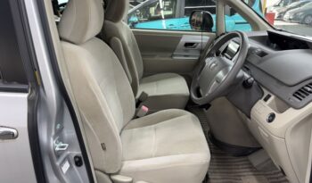 Toyota Noah full