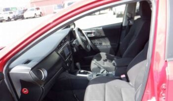 Toyota Auris full