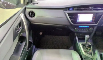 Toyota Auris full