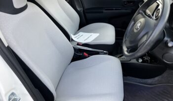 Toyota Vitz full