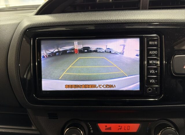 Toyota Vitz Hybrid full